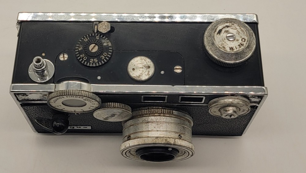 Vintage ARGUS C3 "THE BRICK" 35mm film camera, Function Tested