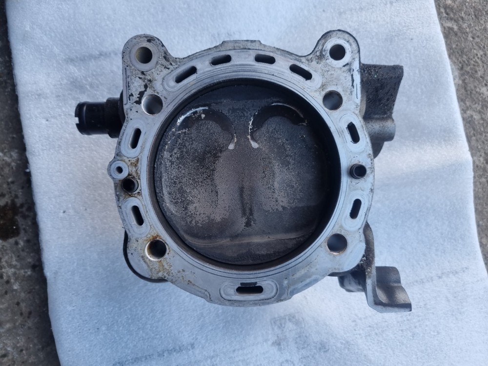 Ducati Multistrada 2013-14 Horizontal Cylinder & Piston