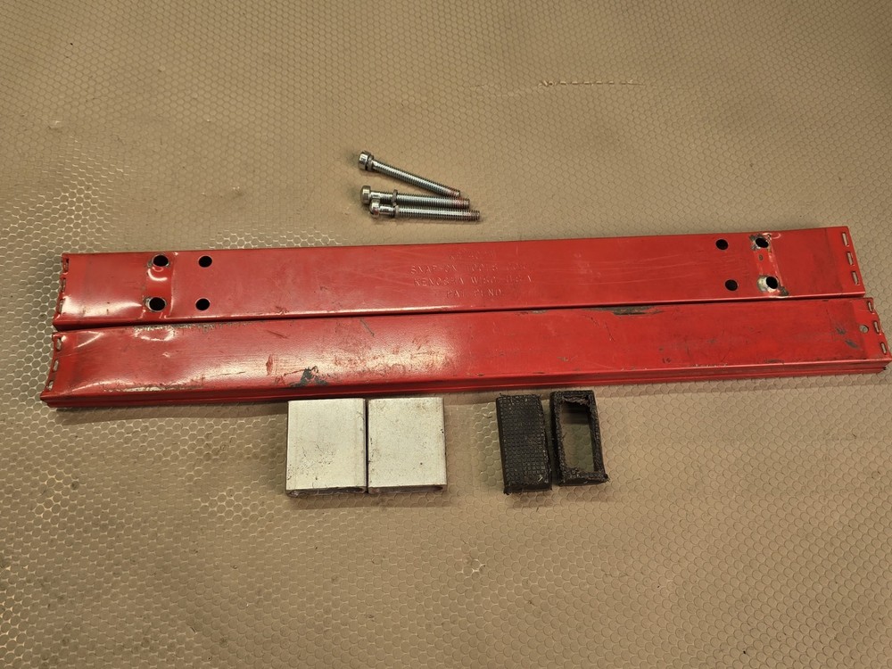 Snap-on Vintage KR-402A Tool Box Handle Roll Cab Handle Red Original End Caps