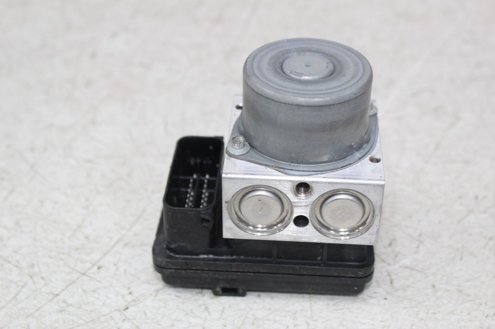 21 BMW F900R ABS PUMP UNIT MODULE