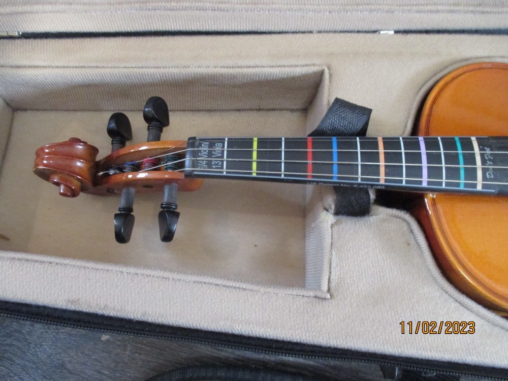 Violin with case and bow, 3/4 size.