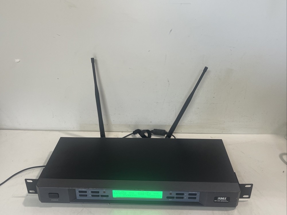 RMS MC-200 Wireless Microphone