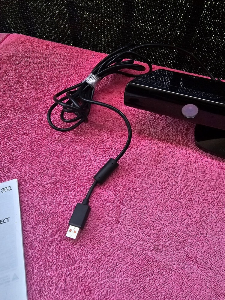 Xbox 360 Kinect Sensor Bar With Madden NFL 13 & Kinect Adventures Lot Bundle