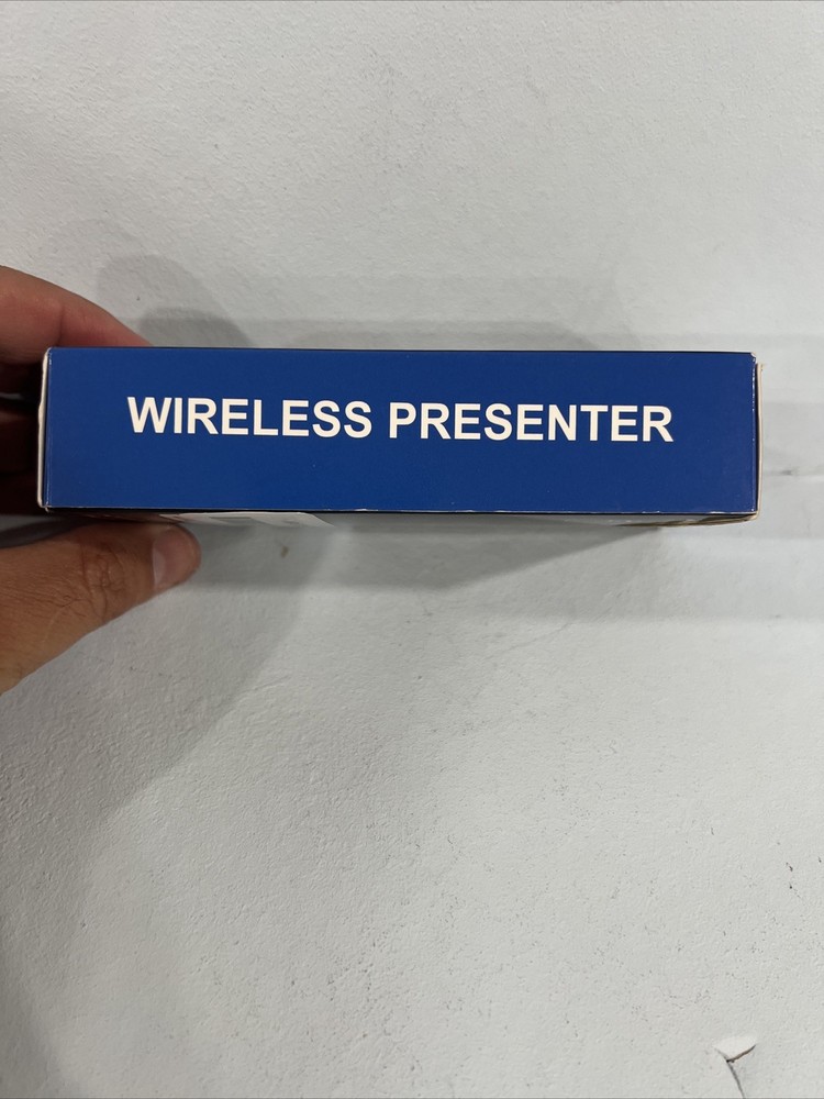 Presentation Clicker with Red Laser Pointer RF 2.4GHz USB Wireless for Computer