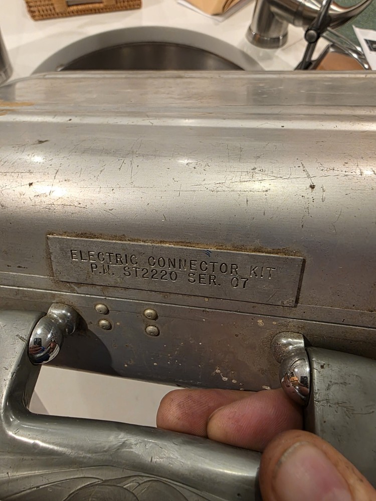 Boeing ST2220 Removal Tool Kit Mfg: Astro Tooling Condition: Used