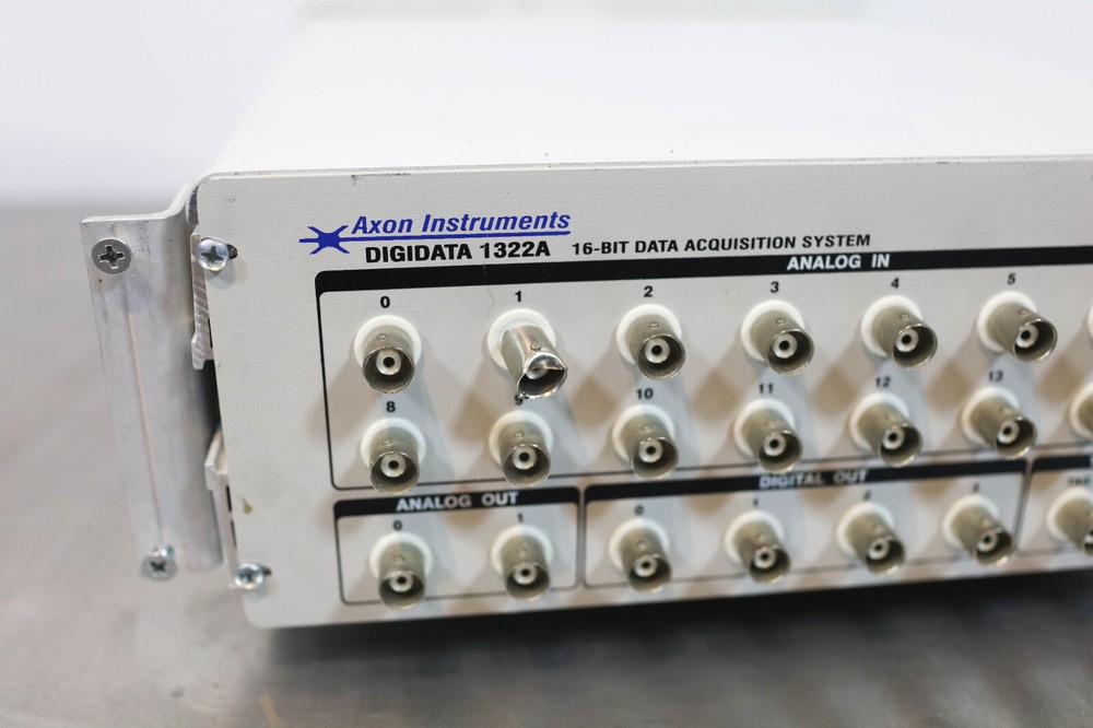Axon Instruments Digidata 1322A w/ 2x SCSI Cards