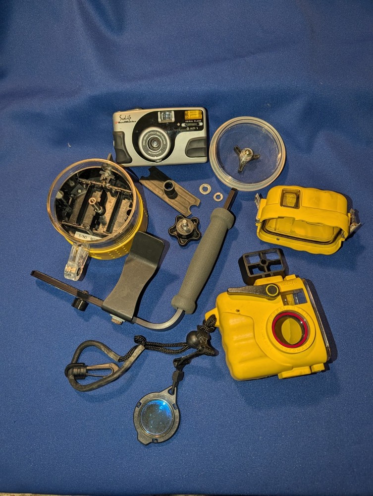 SeaLife ReefMaster Underwater Camera with Flash and Housing