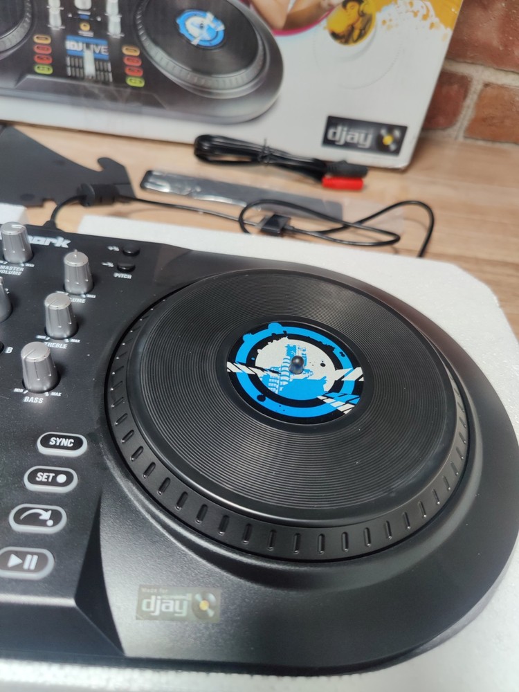 Numark iDJ Live Digital DJ Controller Turntable