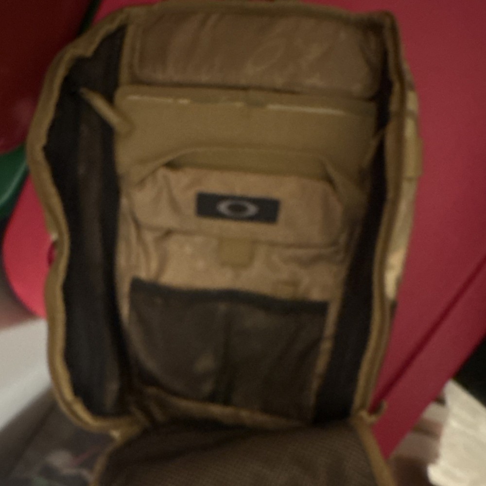 Oakley Camouflage Tactical Backpack Nylon Padded Straps Adjustable MOLLE Webbing