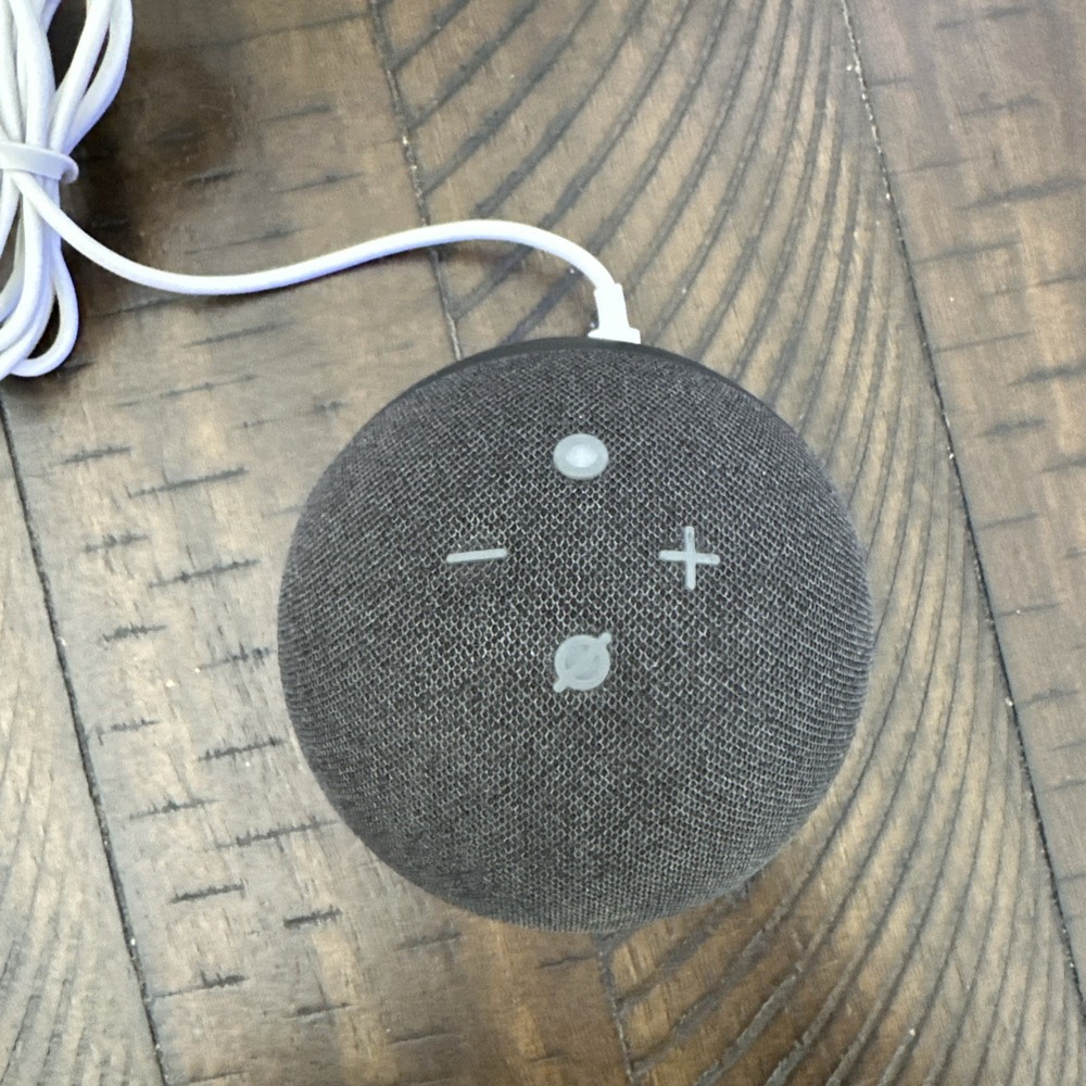 Amazon Echo Dot (4th Generation) B7W64E Black Bluetooth Wireless Smart Speaker