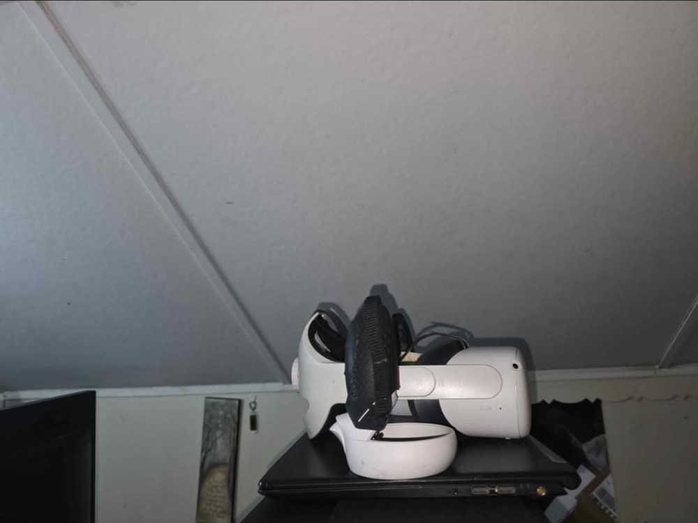 Meta Quest 2 Standalone VR Headset w/ Controllers, White, 90 Hz Refresh Rate