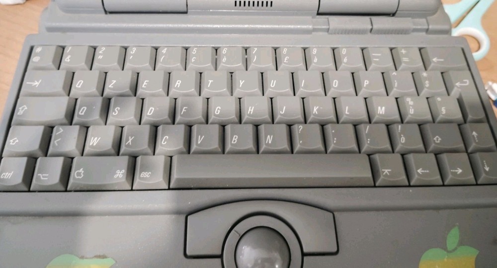 Apple PowerBook 140 Vintage Laptop Computer