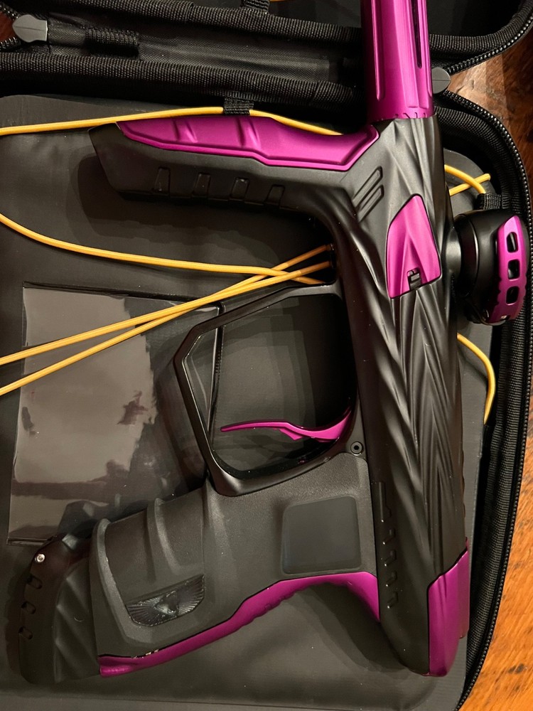 HK Army Luxe idol shredder