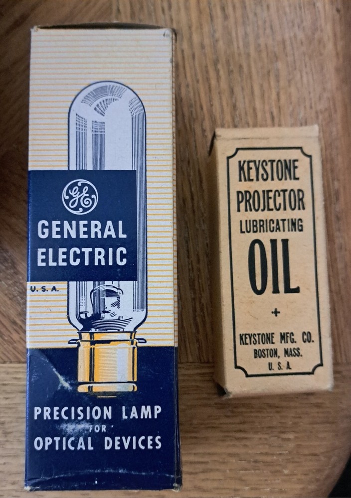 Vintage 1950's Keystone K-68 8mm Projector