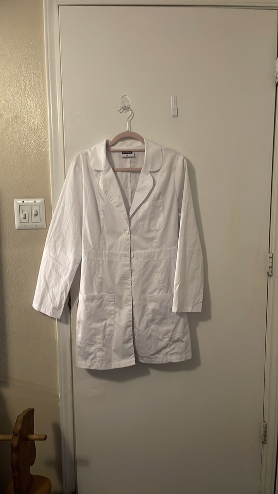 lab coat women