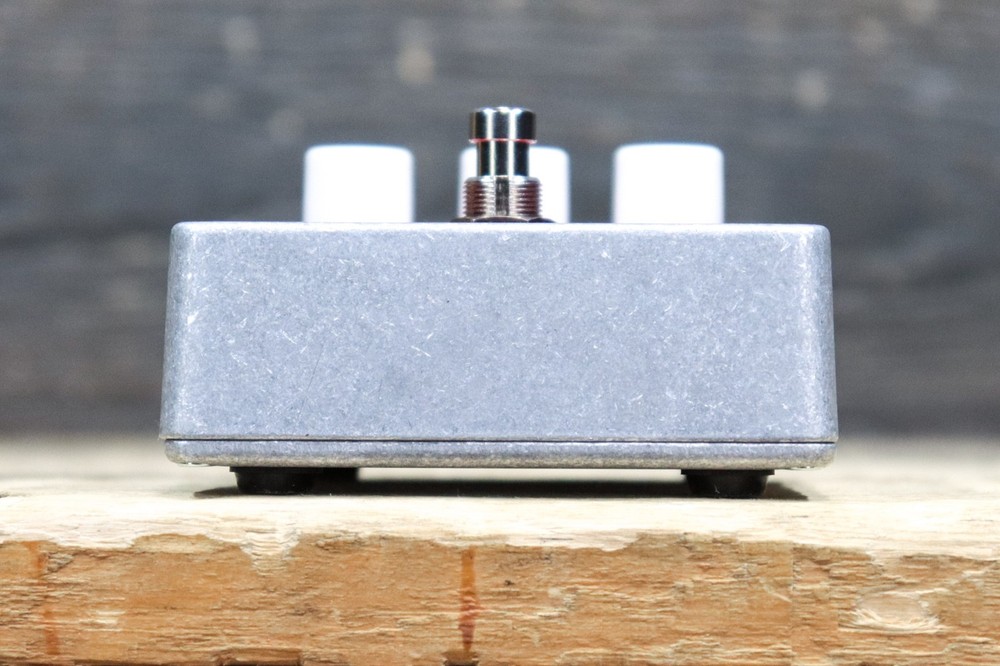 Electro-Harmonix Micro POG Polyphonic Octave Generator Compact Effect Pedal