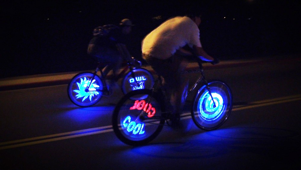 Fantasma OWL Spoke Wheel LED Light, Programmable, 24", One Wheel (BK-2482)