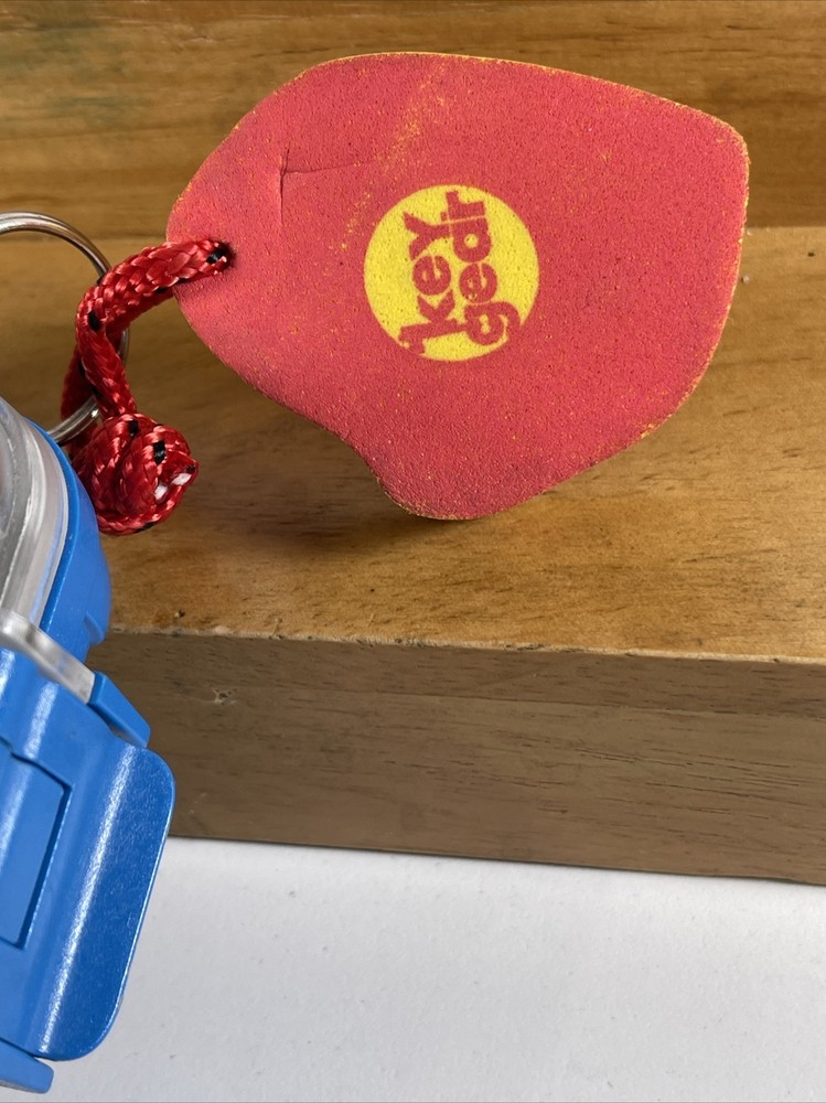 FIRELITE OUTDOORS Watertight Clear/Blue Case Small w Floating Keychain