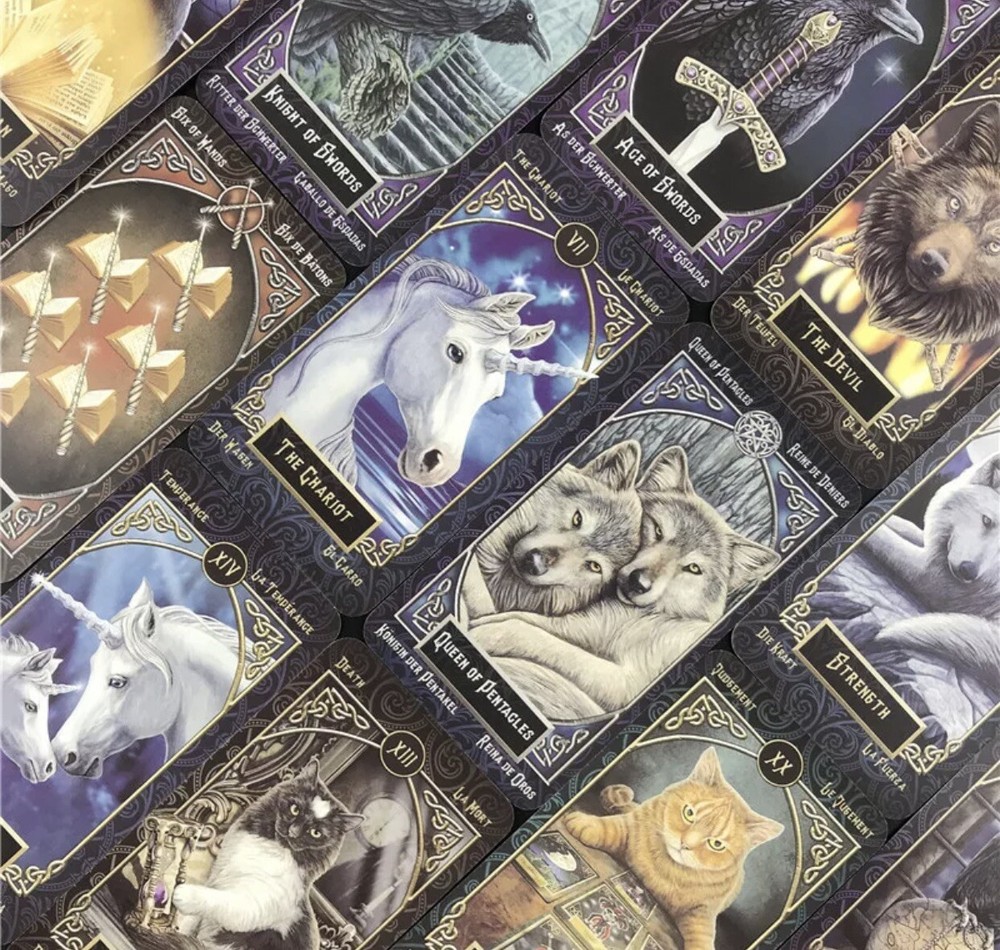 Tarot Familiars Deck