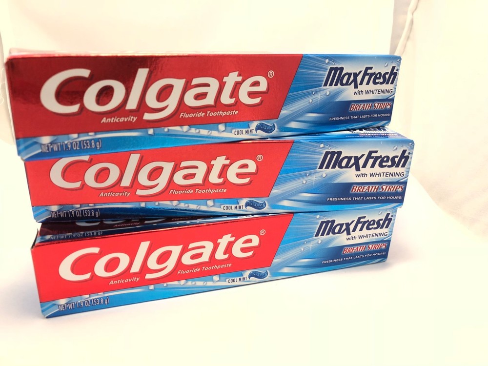 3 NEW Colgate MaxFresh w/whitening toothpaste cool mint 1.9 oz ea