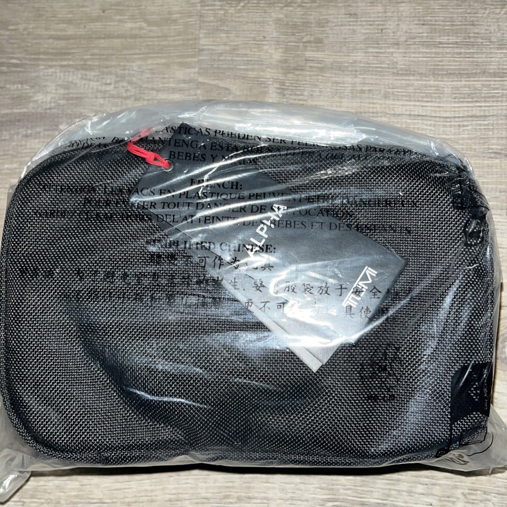 TUMI Alpha 3 Split Travel Kit New With Tags
