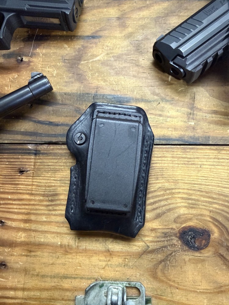Double Stack Magazine Carrier Ambidextrous Black Leather