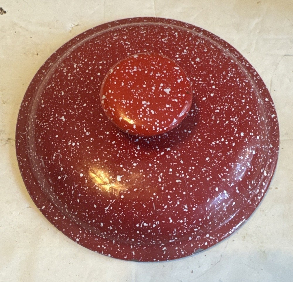 John Wright Cast Iron Red Speckle Enamel Lid 6 1/8”