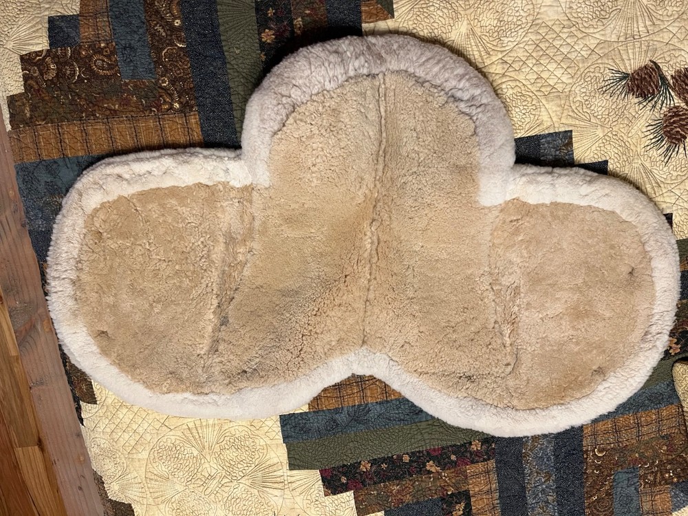 Fleeceworks Full Trim Shaped Saddle Pad