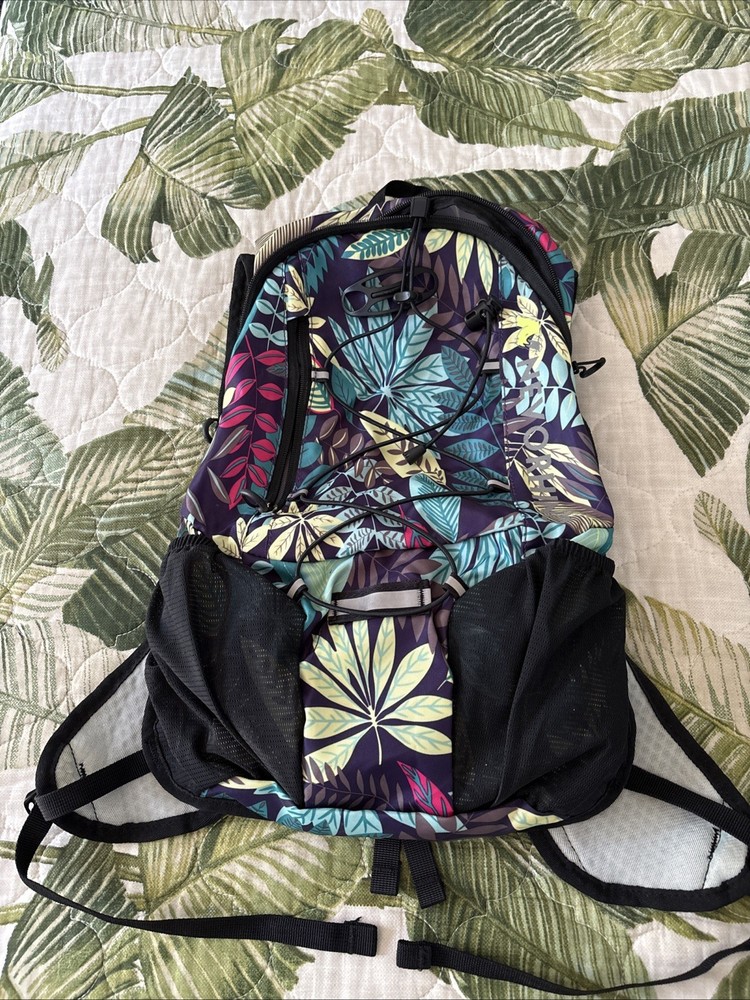 Nevo Rhino Hydration Backpack Hiking Camping Beach