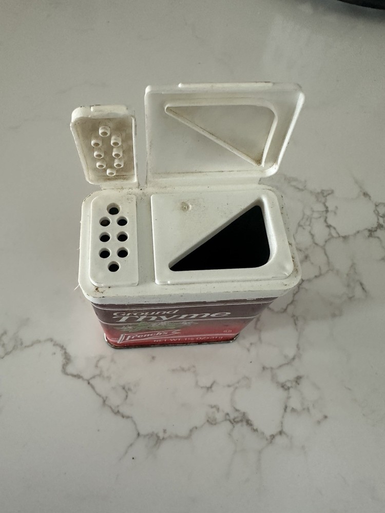 Vintage Ground Thyme Red Spice Can