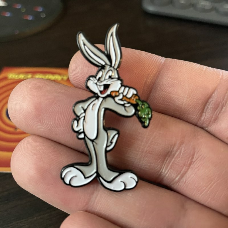 Bugs Bunny - Looney Tunes Enamel Pin (New)