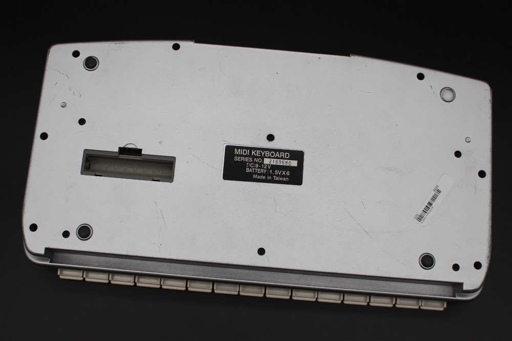 M-Audio Oxygen 8 v2 MIDI USB 2 Keyboard Controller 25-Key