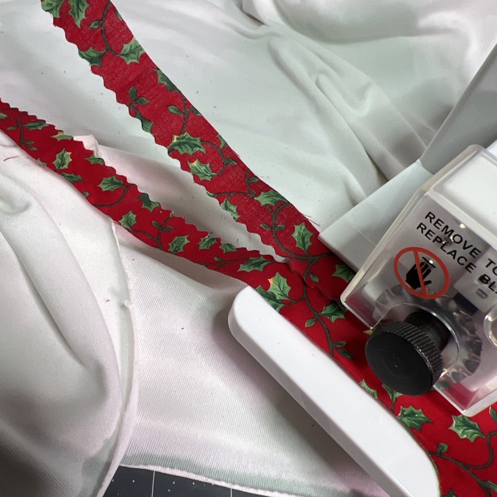 Simplicity Rotary Cutting Machine Model 881950 Quilting Scrapbooking Tested