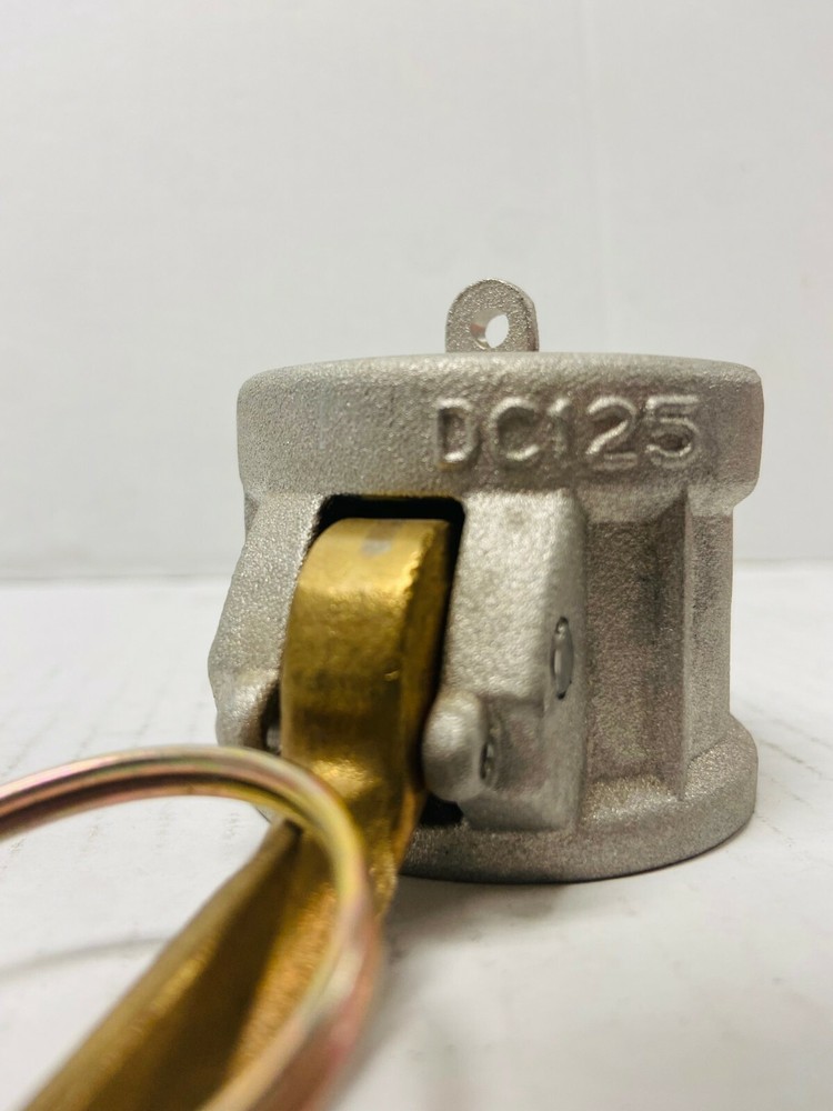 Aluminum 1-1/4" Camlock Dust Cap Coupler DC125