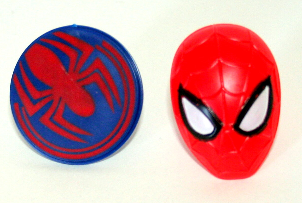 2 Marvel Comics Spiderman Spider-man Toy Gum Machine Plastic Ring 2012 NOS New