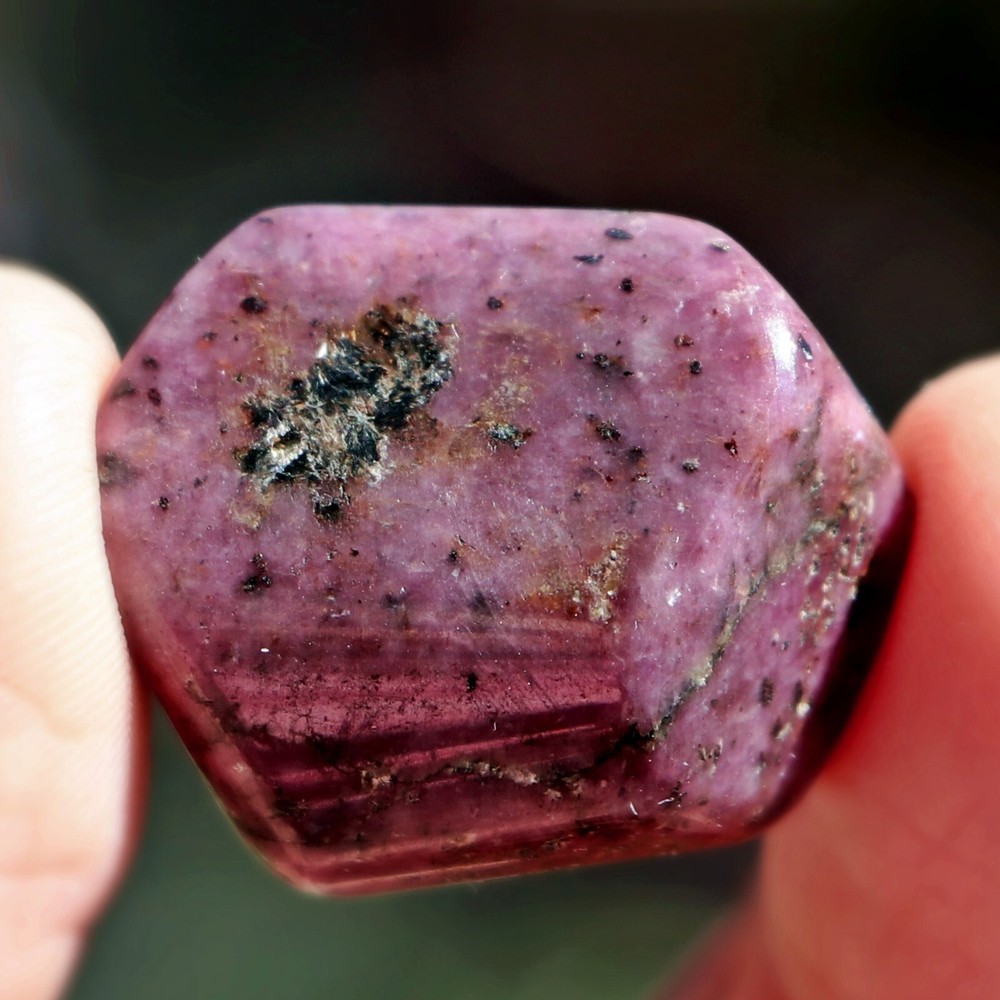 Tumbled Stone: Ruby, Red Corundum from India (RUB45)