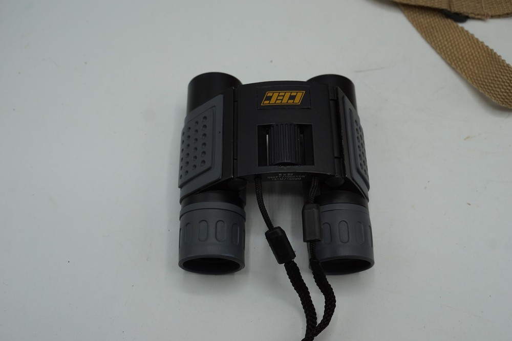 CEC Binocular Case Pouch Bag with Shoulder Strap & 8x22 Compact Binoculars