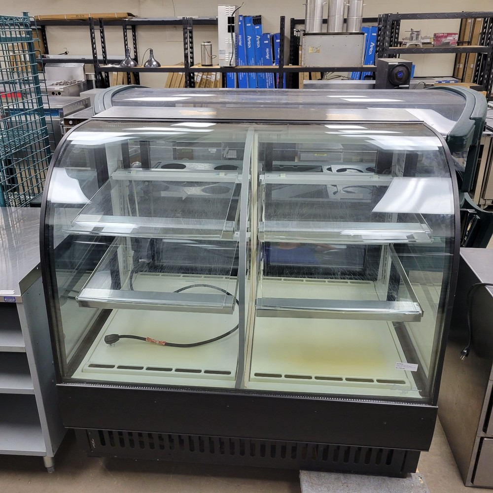 Display Case USED 48" Room Temperature TRUE TCGDZ-50
