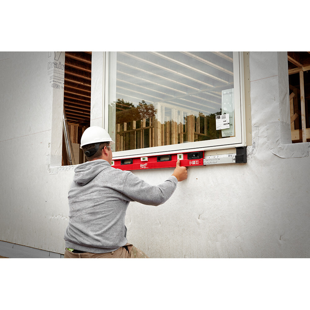 Milwaukee MLXPM78 48" - 78" REDSTICK Magnetic Expandable Level