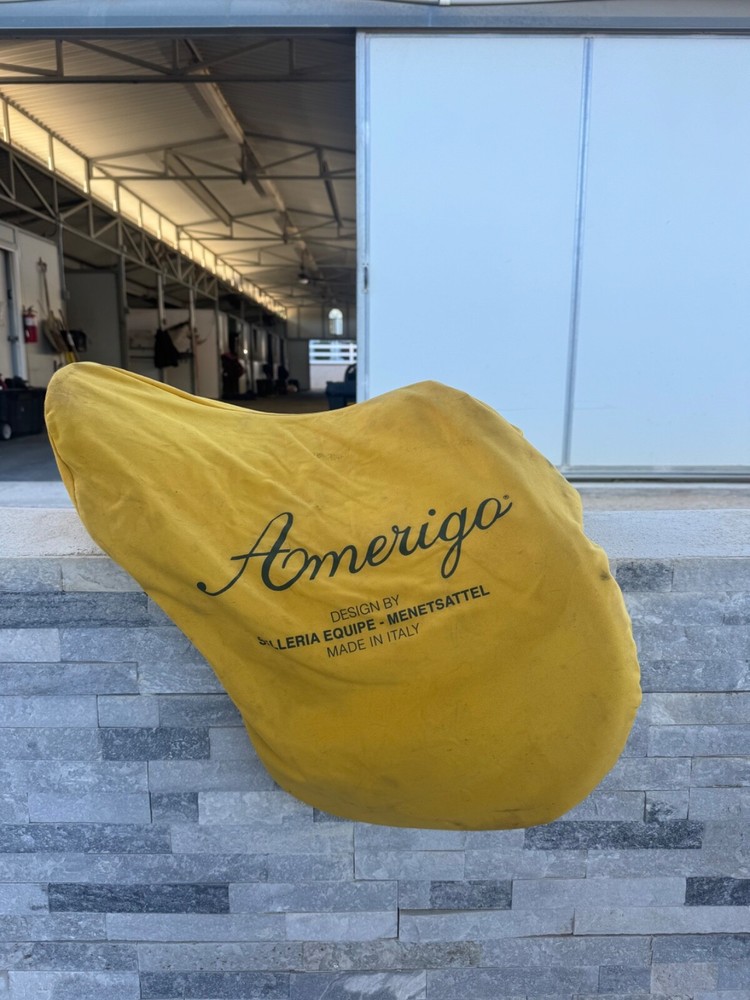 Amerigo Jumping Saddle 17.5 - Medium Wide - Great Condition