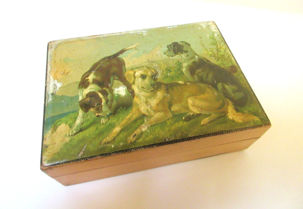Antique Mauchlineware Box Image Three Dogs