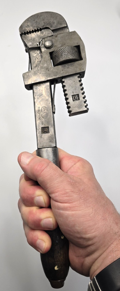 PEXTO USA 14 Inch Stillson Pattern Pipe Wrench