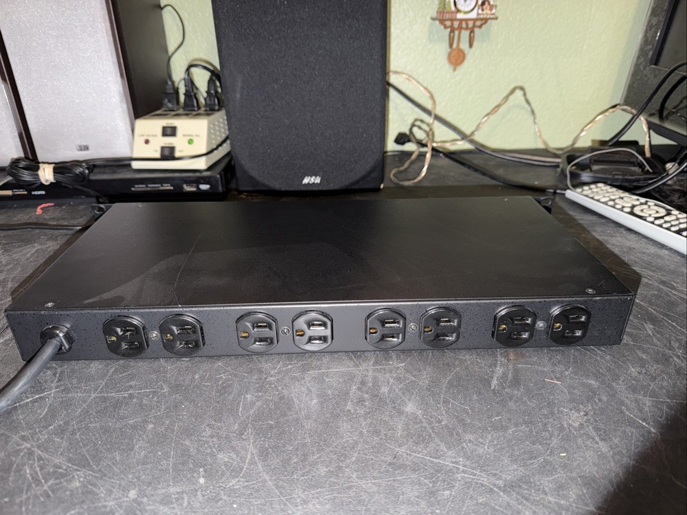 ETA PD8 Conditioned Power Distribution WORKING w/ Cord