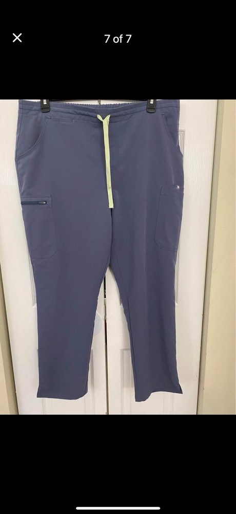 Figs Scrub Set