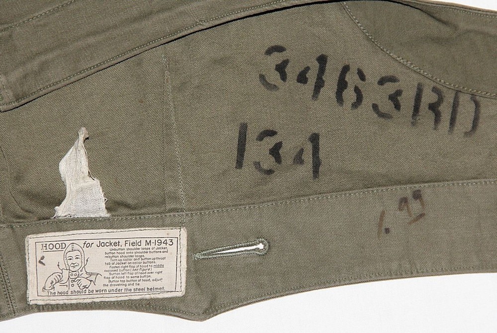 ORIGINAL WWII M-1943 COMBAT FIELD JACKET HOOD, SIZE MEDIUM