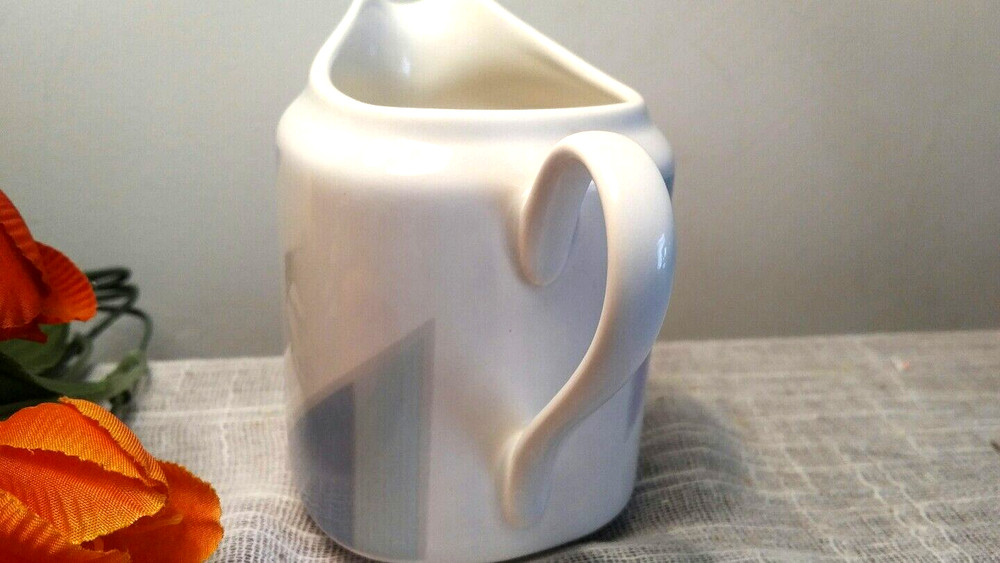 Mikasa - Par Four - 8oz Creamer - Multicolor Triangles Crafted in Japan