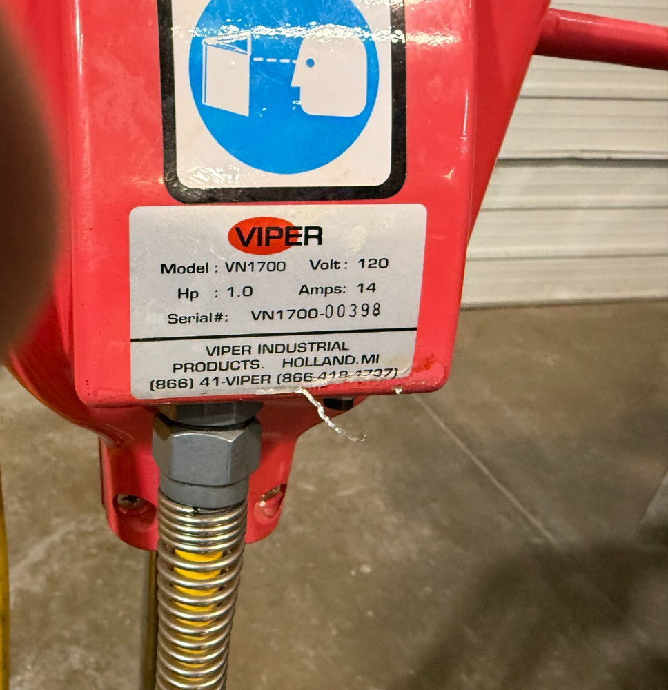 Viper Cleaning Equipment VN1700 Low Speed Buffer, 17" Deck Size