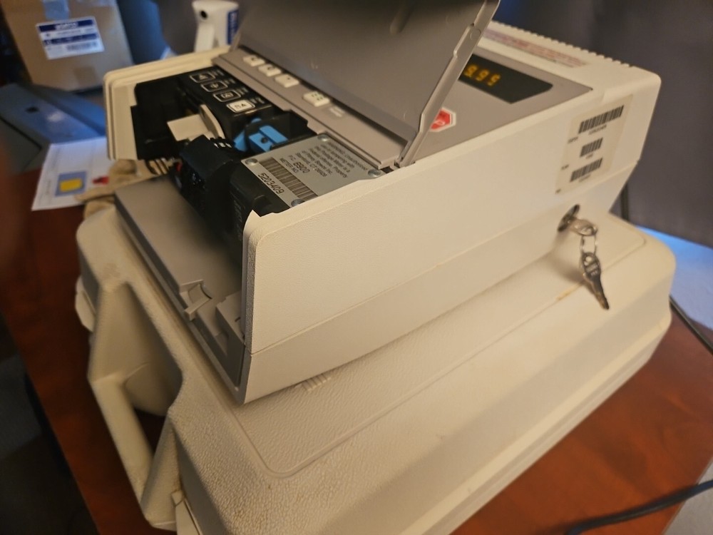 PITNEY BOWES MAIL POSTAGE By PHONE Moeldel 6900