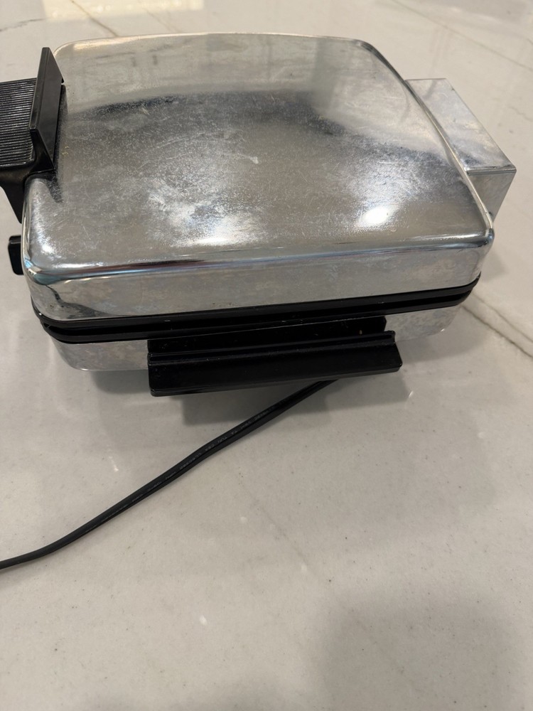 Vintage Black & Decker Grill - Waffle Baker Maker TESTED G48TD