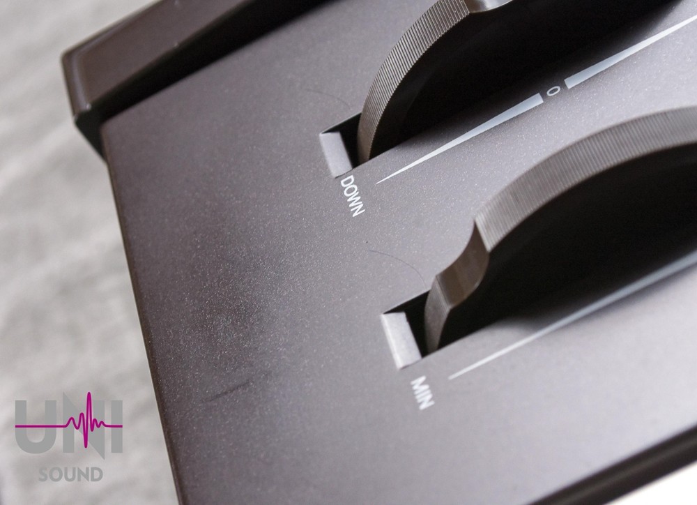 YAMAHA DX7 Digital Programmable Algorithm Synthesizer in Very Good Condition